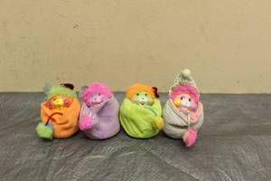 lot 22 image: VINTAGE 1986 MINI POPPLE PLUSH STUFFED ANIMAL TOY LOT OF 4