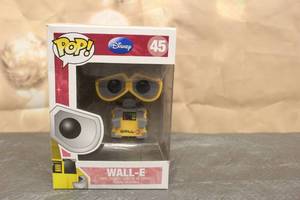 lot 38 image: FUNKO POP DISNEY WALL-E # 45
