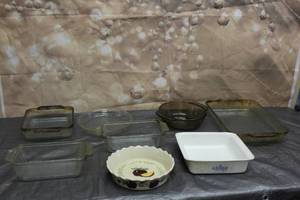 lot 56 image: LOT OF ASSORTED PYREX BAKEWARE&nbsp