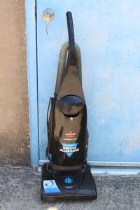 lot 82 image: BISSELL POWER FORCEVACCUM 1398