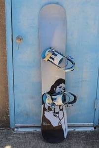 lot 84 image: RIDE CONTROL SNOW BOARD