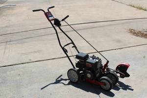 lot 88 image: BRIGGS AND STRATON 3.5HP YARD MACHINE GAS EDGER&nbsp