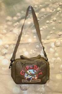 lot 102 image: VINTAGE DISNEY CHIP N DALES RESCUE RANGER BROWN LUCH BAG TRAVEL SATCHEL&nbsp