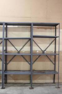 lot 208 image: TOTAL OF 2- 4 TIER METAL SHELVING 7FT TALL X 18D X 3FTW
