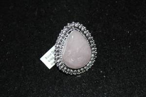 lot 212 image: ROSE QUARTZ GERMAN SILVER RING SIZE 8
