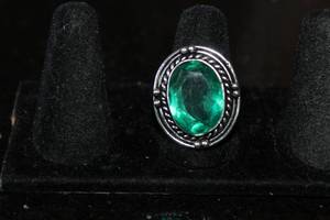 lot 220 image: GREEN QUARTZ&nbsp GERMAN SILVER RING SIZE 8