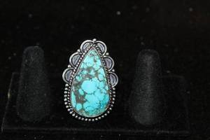 lot 226 image: TURQUOISE GERMAN SILVER RING SIZE 6