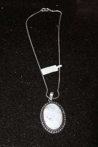 lot 237 image: RAINBOW MOON STONE PENDANT NECKLACE WITH GERMAN SILVER CHAIN