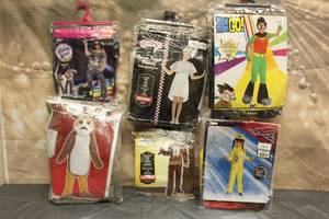 lot 12 image: 6. ASSORTED HALLOWEEN COSTUMES VARIOUS SIZES SEE PICS