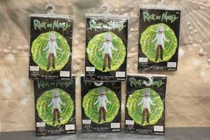 lot 21 image: 6. ASSORTED HALLOWEEN COSTUMES VARIOUS SIZES SEE PICS