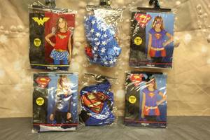 lot 51 image: 6. ASSORTED HALLOWEEN COSTUMES VARIOUS SIZES SEE PICS