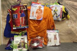 lot 65 image: 6. ASSORTED HALLOWEEN COSTUMES VARIOUS SIZES SEE PICS