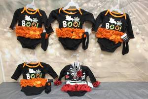 lot 72 image: 5 HALLOWEEN BABY 2 PIECE SETS VARIOUS SIZES SEE PICS
