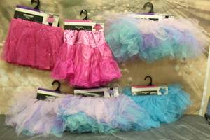 lot 76 image: 6. ASSORTED HALLOWEEN TUTU SKIRTS&nbsp VARIOUS SIZES SEE PICS