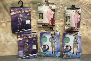 lot 122 image: 6. ASSORTED HALLOWEEN COSTUMES VARIOUS SIZES SEE PICS