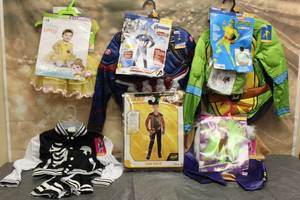 lot 129 image: 6. ASSORTED HALLOWEEN COSTUMES VARIOUS SIZES SEE PICS