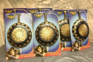 lot 50 image: 6&nbsp DC WONDER WOMAN&nbsp SHIELD &amp SWORD SETS