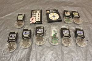 lot 161 image: GENEROUS AMOUNT ASSORTED HALLOWEEN NAILS&nbsp SEE PICS