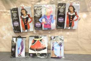 lot 194 image: 6. ASSORTED HALLOWEEN COSTUMES&nbsp VARIOUS SIZES SEE PICS