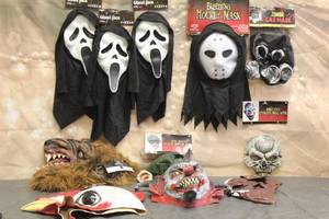 lot 209 image: 11. ASSORTED HALLOWEEN COSTUME&nbsp FACE MASK&nbsp SEE PICS