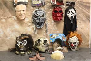 lot 210 image: 10 . ASSORTED HALLOWEEN COSTUME FACE MASK SEE PICS