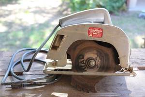 lot 8 image: SHOP CRAFT INDUSTRIAL 7 SAW MODEL 9157 TYPE 1&nbsp