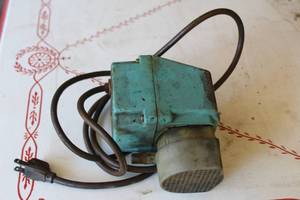 lot 16 image: LITTLE GIANT PUMP&nbsp