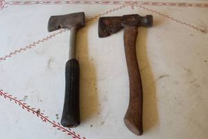 lot 32 image: 2 HATCHET AXE HAMMERS PLUMB AND FULLER&nbsp