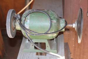 lot 57 image: CENTRAL MACHINERY HEAVY DUTY ALL BALL BEARING GRINDER 585