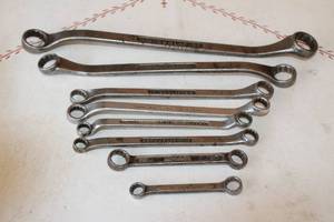 lot 87 image: LOT OF VARIOUS SIZE DOUBLE BOX END WRENCHES