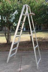 lot 111 image: ALUMINUM 8FT A FRAME LADDER
