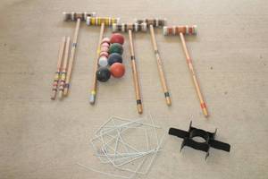 lot 184 image: SPROTSCRAFT CROQUET SET&nbsp