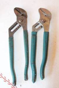 lot 133 image: 2 SLIP JOINT PLIERS CHANNEL LOCK 430 AND FULLER 118