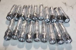 lot 51 image: LOT OF 19 BULK MXFIRE XENON 400-1025-0