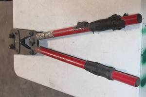 lot 91 image: LARGE PIPE CUTTER
