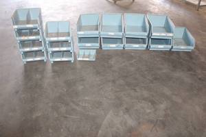 lot 96 image: LOT OF 16 LEWIS SYSTEMS STORAGE CONTAINERS PB41&nbsp 13X11.5 AND PB-5&nbsp 19X12
