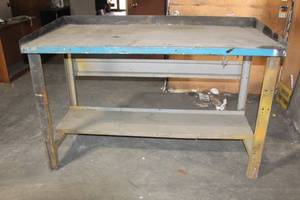 lot 99 image: METAL WORK TABLE 61X29X41H