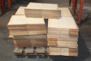 lot 115 image: GENEROUS AMOUNT OF SHIPPING BOXES