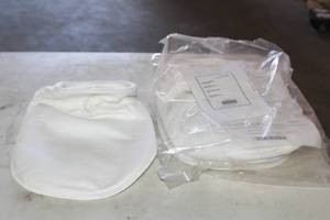 lot 137 image: 4 NEW GRAINGER POLYPROPYLENE FELT FILTER BAGS 49LW10