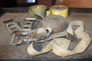lot 143 image: RATCHET STRAPS RATCHET AND STRAPS