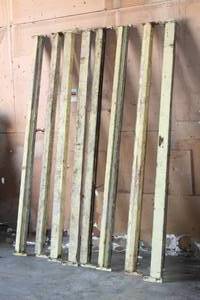 lot 146 image: 8 PALLET RACKING CROSS BEAMS
