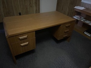 lot 151 image: OFFICE DESK&nbsp