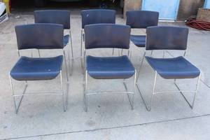 lot 94 image: 6 STACKABLE CHAIRS&nbsp