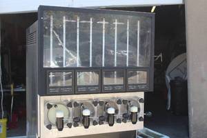 lot 95 image: 4 SECTION FROZEN BEVERAGE MACHINE FBD564 1 PHASE 215-245 VOLT 4O4A REFRIGERANT WORKING WHEN REMOVED FOR SERVICE