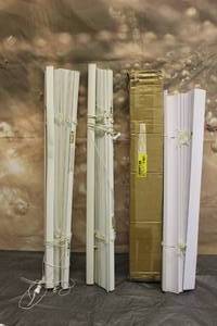 lot 100 image: LOT OF 3 WINDOW BLINDS&nbsp
