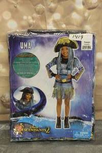 lot 166 image: DISNEY DESCENDANTS 2 UMA CHILD SIZE SMALL