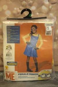 lot 206 image: DESPICABLE ME FEMALE MINION CHILD SIZE MEDIUM 810