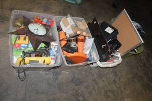 lot 143 image: MISC LOT TOTES INCLUDED&nbsp