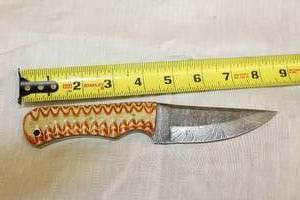 lot 25 image: MHS CUTLERY HANDMADE COSTUM CHEF, FOLDING, ULU KNIVES WITH WOOD, BONE AND OR RESIN HANDLES