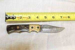 lot 39 image: MHS CUTLERY HANDMADE COSTUM CHEF, FOLDING, ULU KNIVES WITH WOOD, BONE AND OR RESIN HANDLES